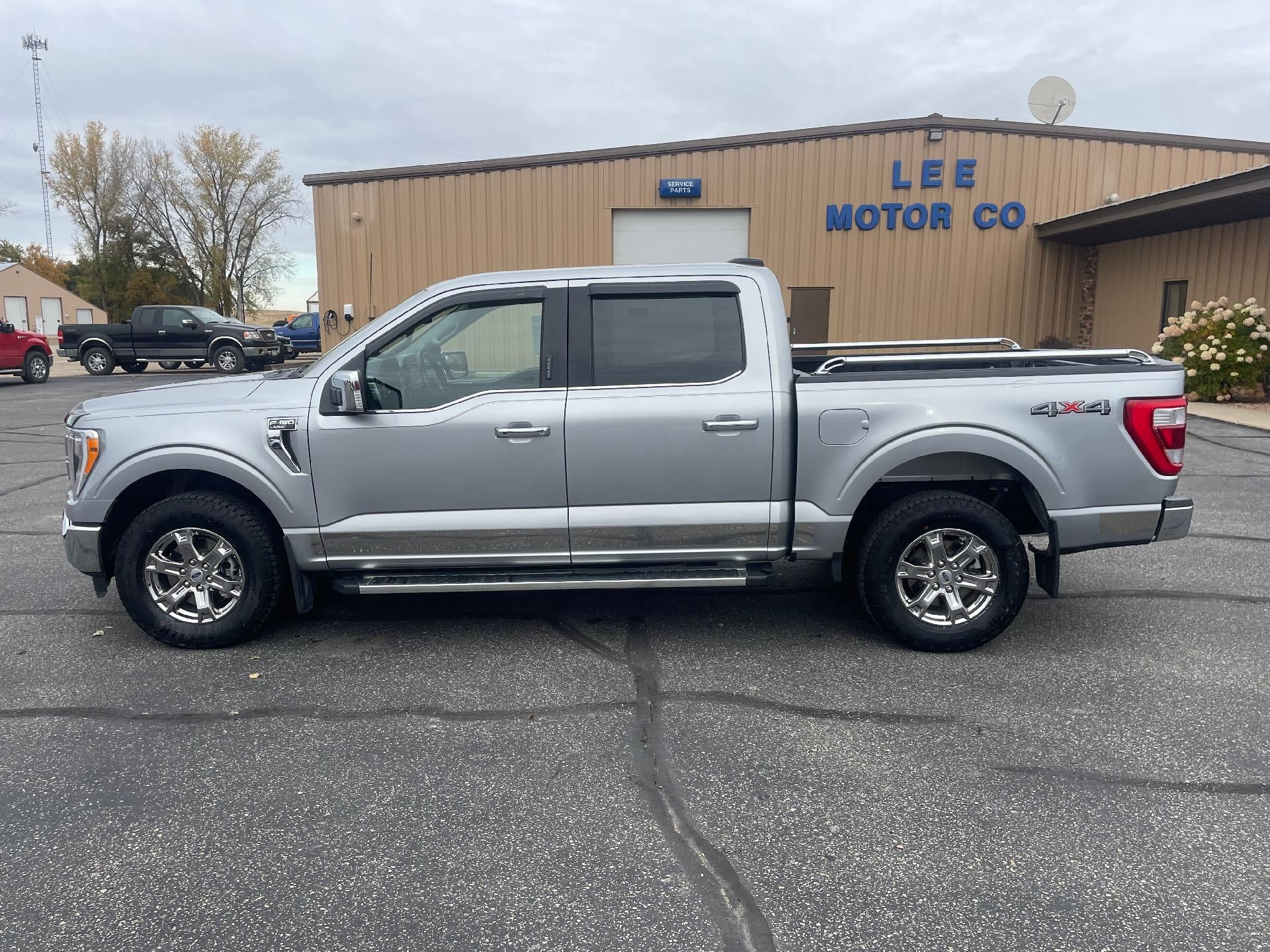 2022 Ford F-150 LARIAT 4WD SuperCrew 5.5' Box