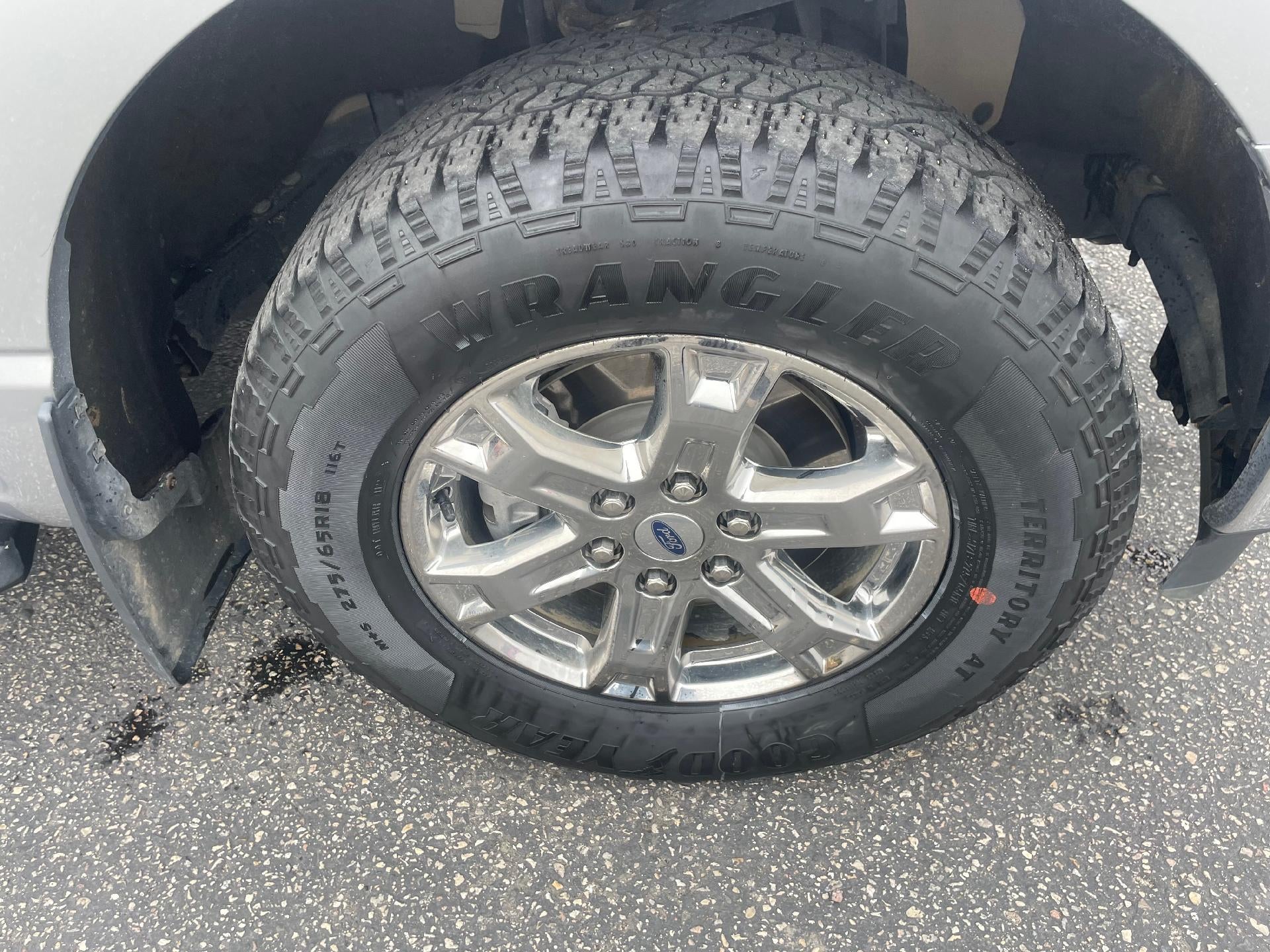 2022 Ford F-150 LARIAT 4WD SuperCrew 5.5' Box