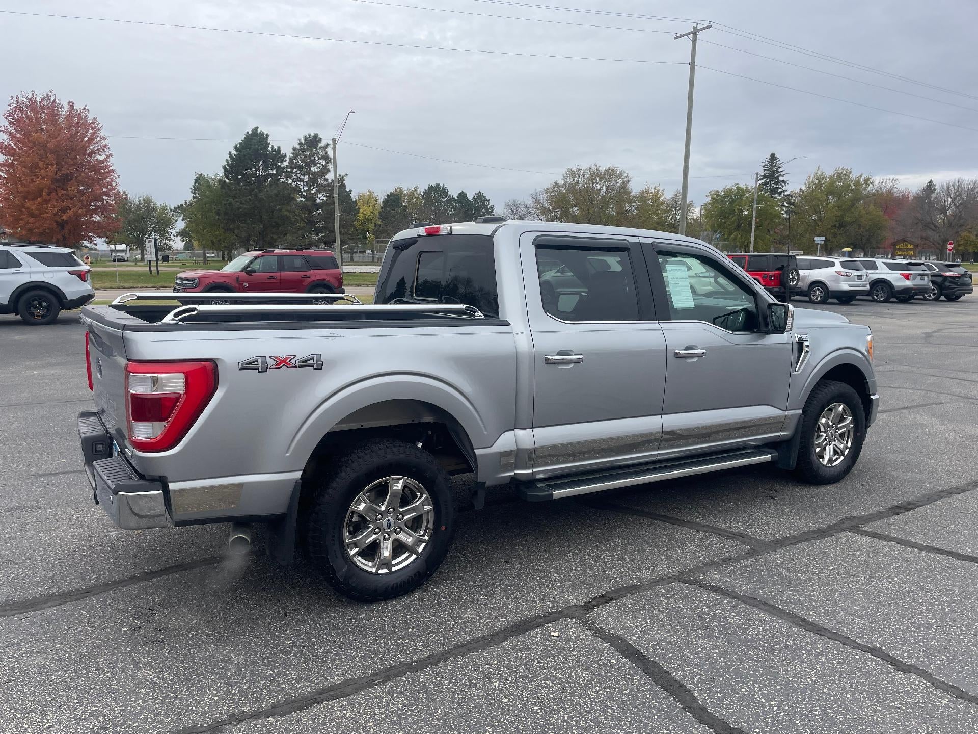 2022 Ford F-150 LARIAT 4WD SuperCrew 5.5' Box