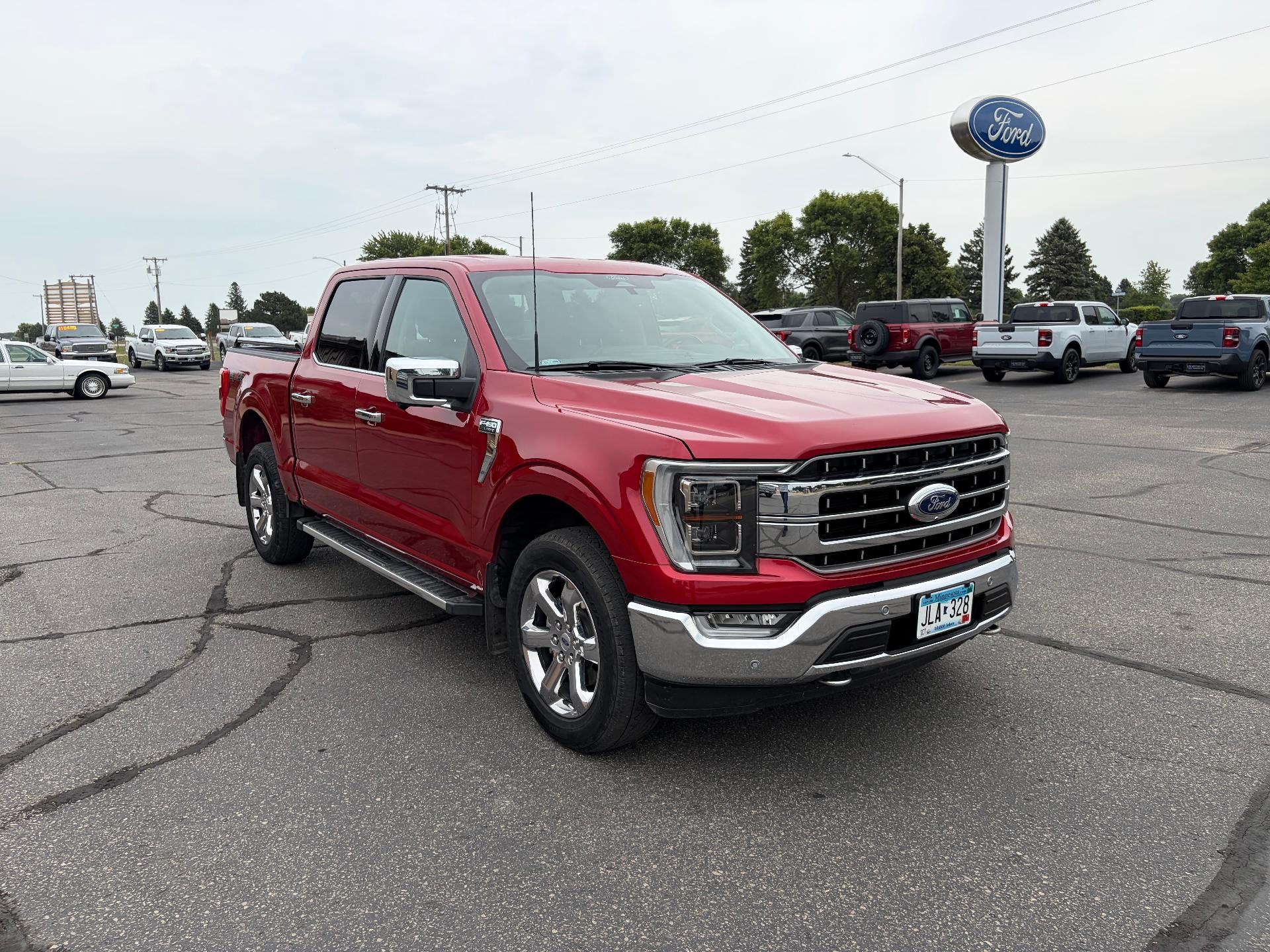 2022 Ford F-150 LARIAT 4WD SuperCrew 5.5' Box