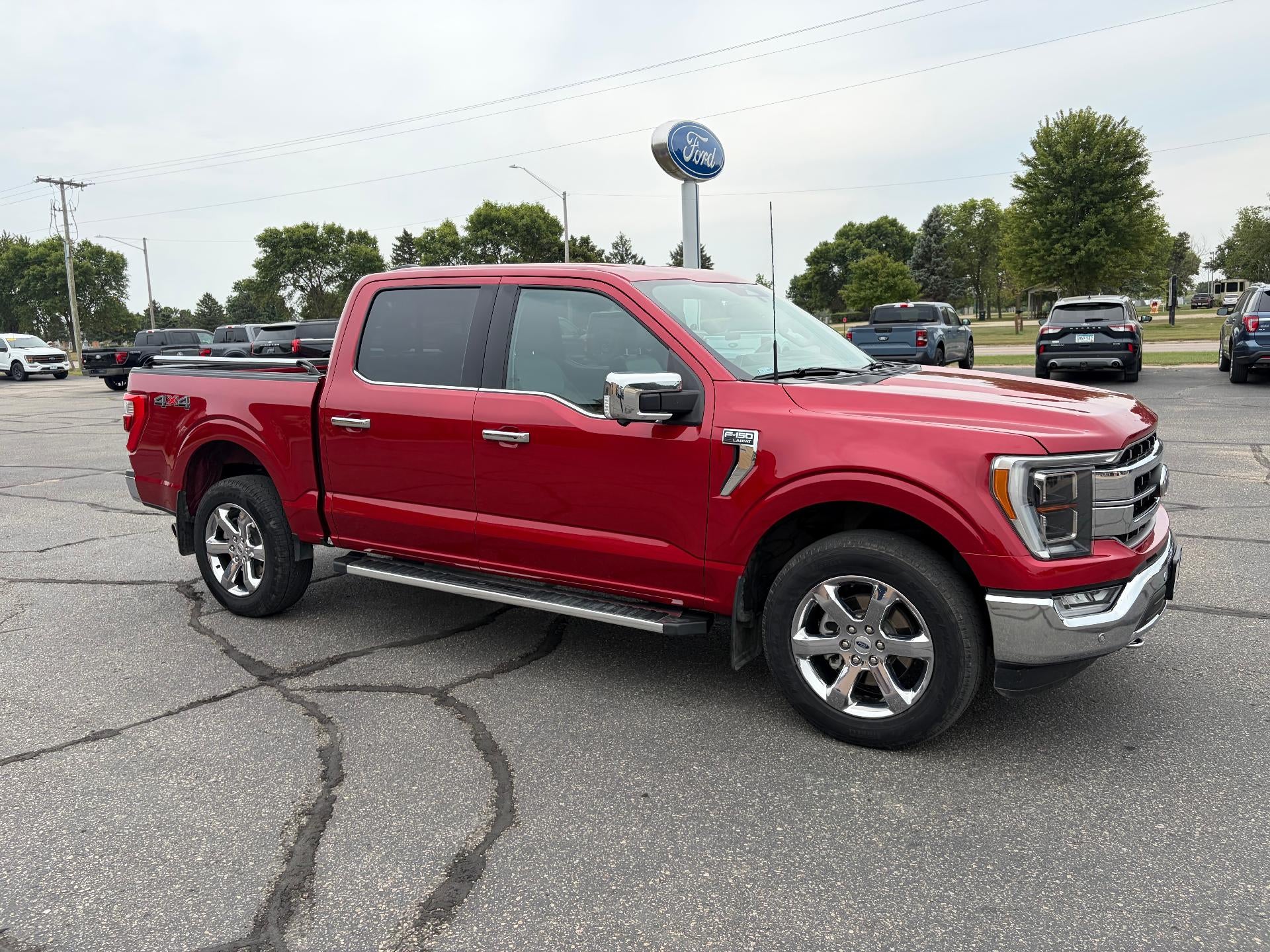 2022 Ford F-150 LARIAT 4WD SuperCrew 5.5' Box