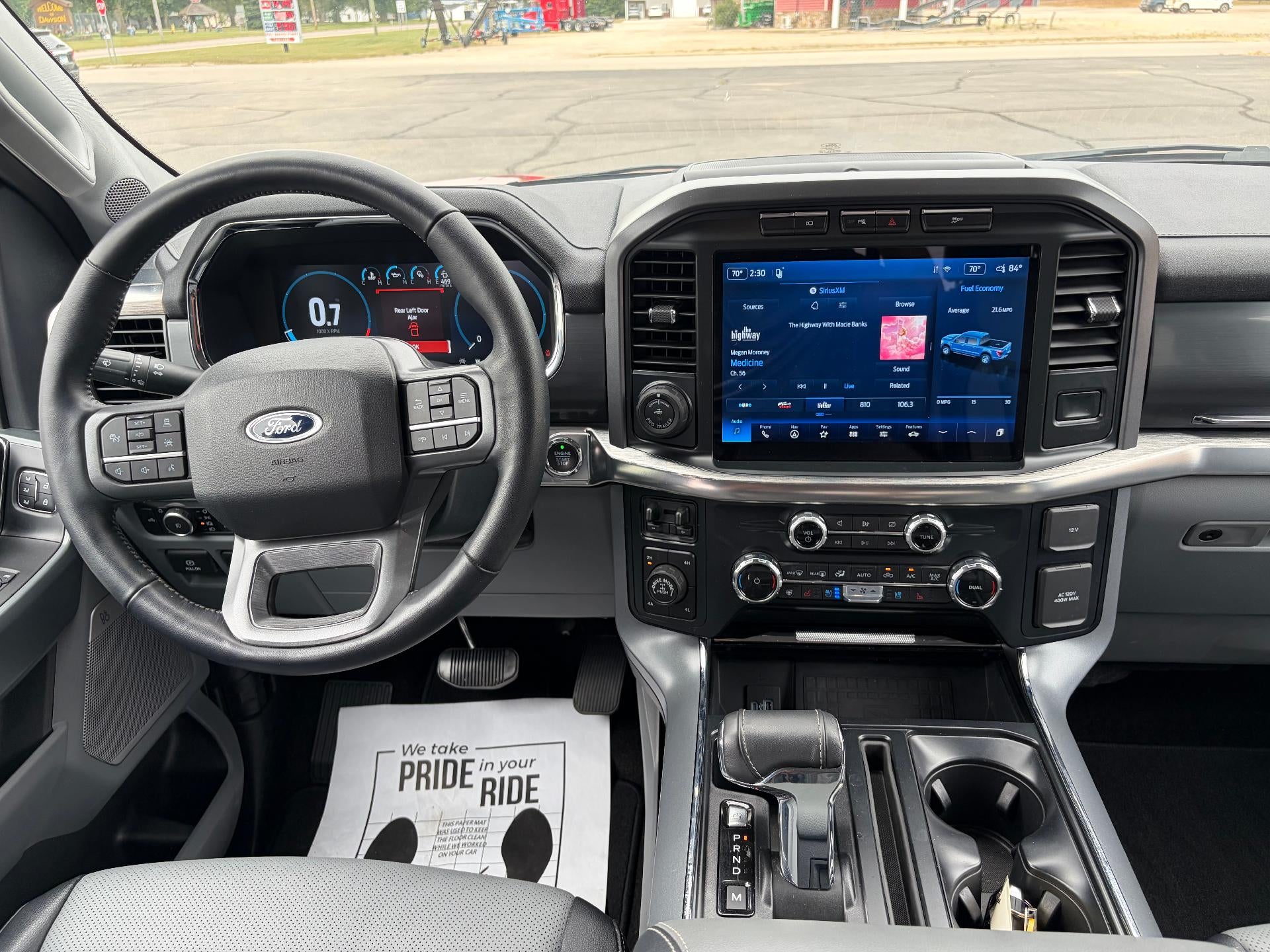 2022 Ford F-150 LARIAT 4WD SuperCrew 5.5' Box