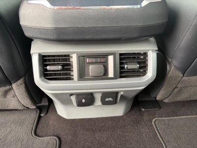 2022 Ford F-150 LARIAT 4WD SuperCrew 5.5' Box