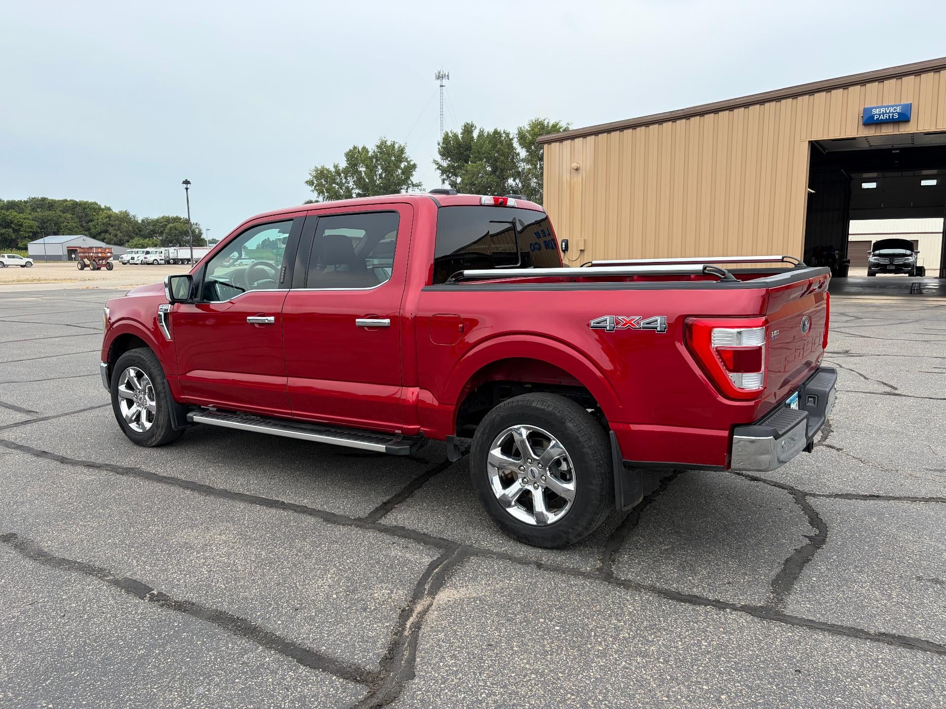 2022 Ford F-150 LARIAT 4WD SuperCrew 5.5' Box