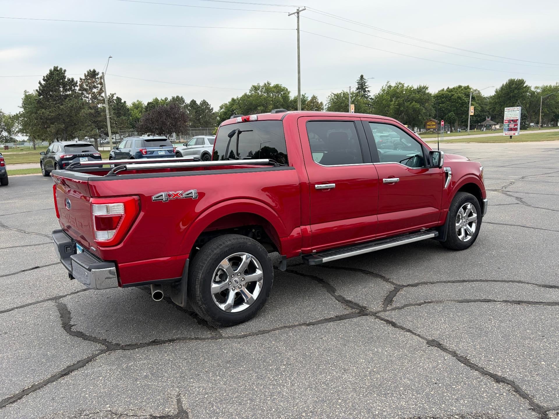 2022 Ford F-150 LARIAT 4WD SuperCrew 5.5' Box