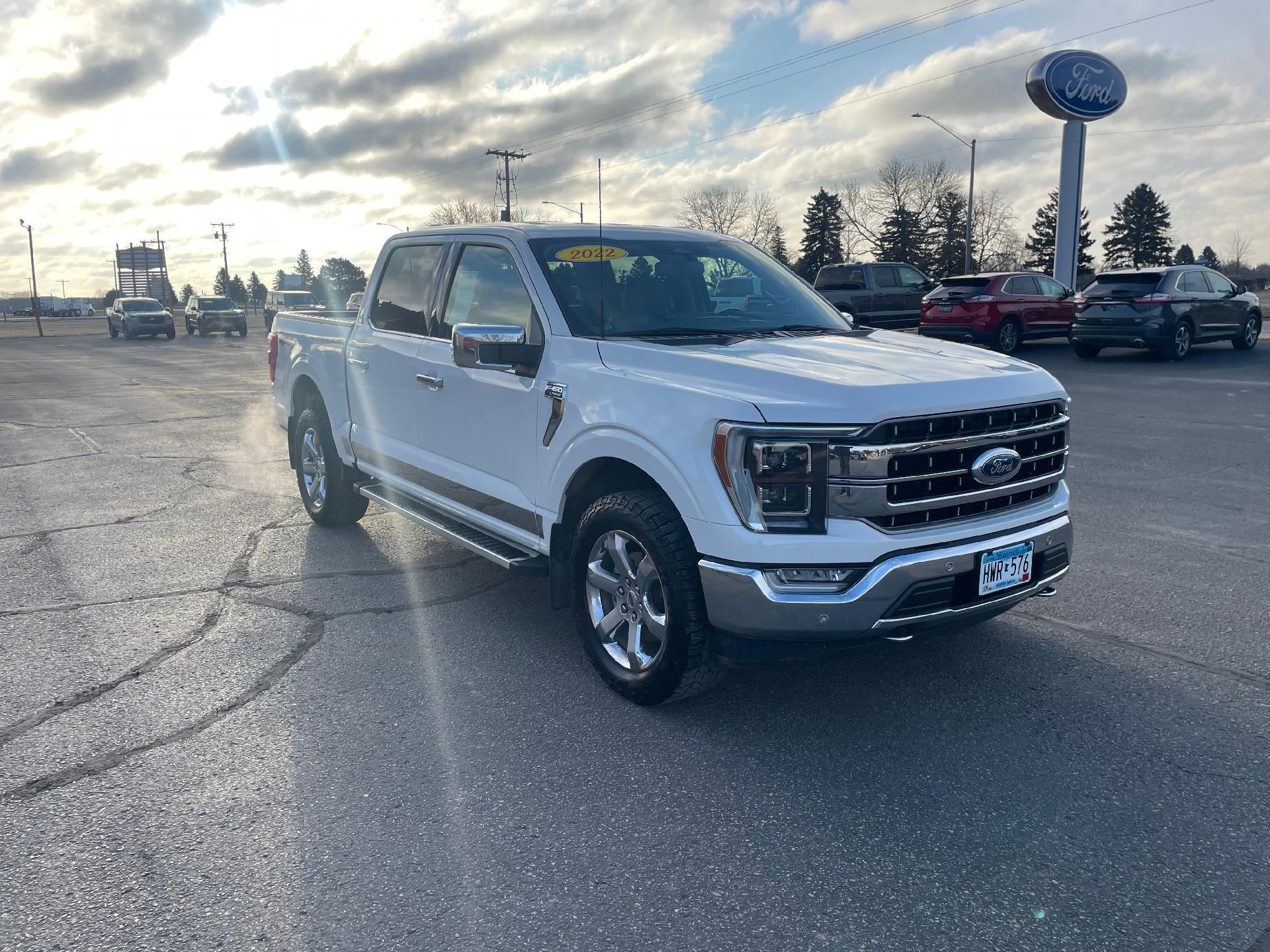 2022 Ford F-150 LARIAT 4WD SuperCrew 5.5' Box