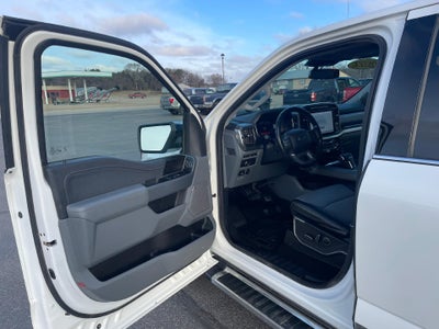 2022 Ford F-150 LARIAT 4WD SuperCrew 5.5' Box