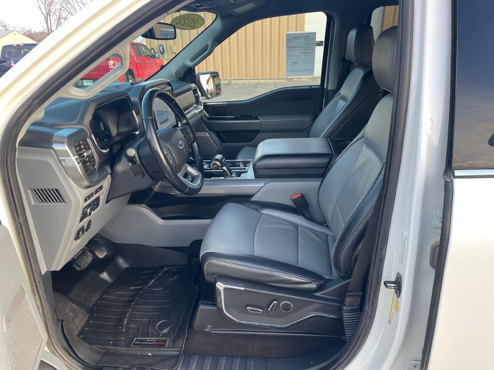 2022 Ford F-150 LARIAT 4WD SuperCrew 5.5' Box