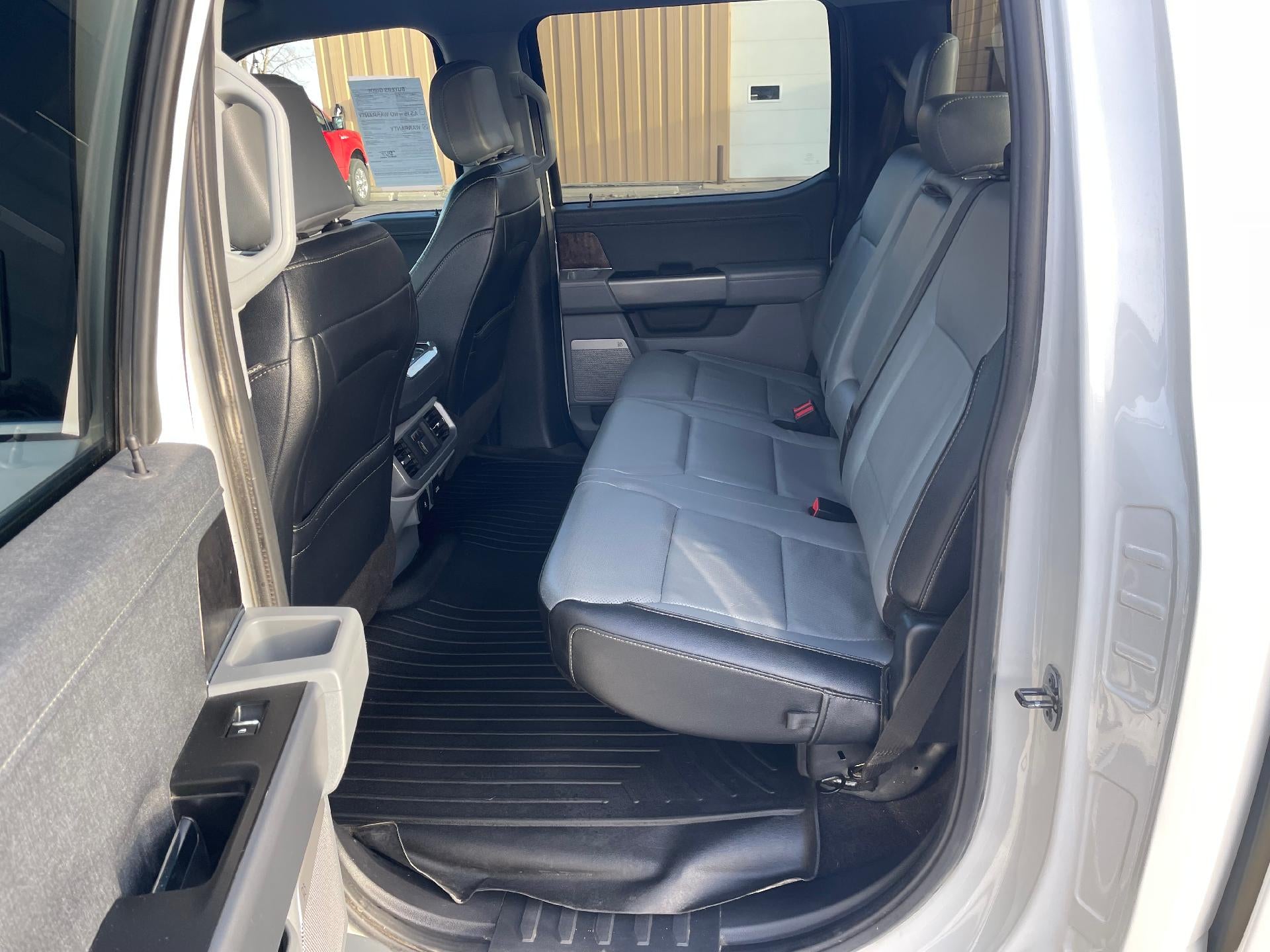 2022 Ford F-150 LARIAT 4WD SuperCrew 5.5' Box