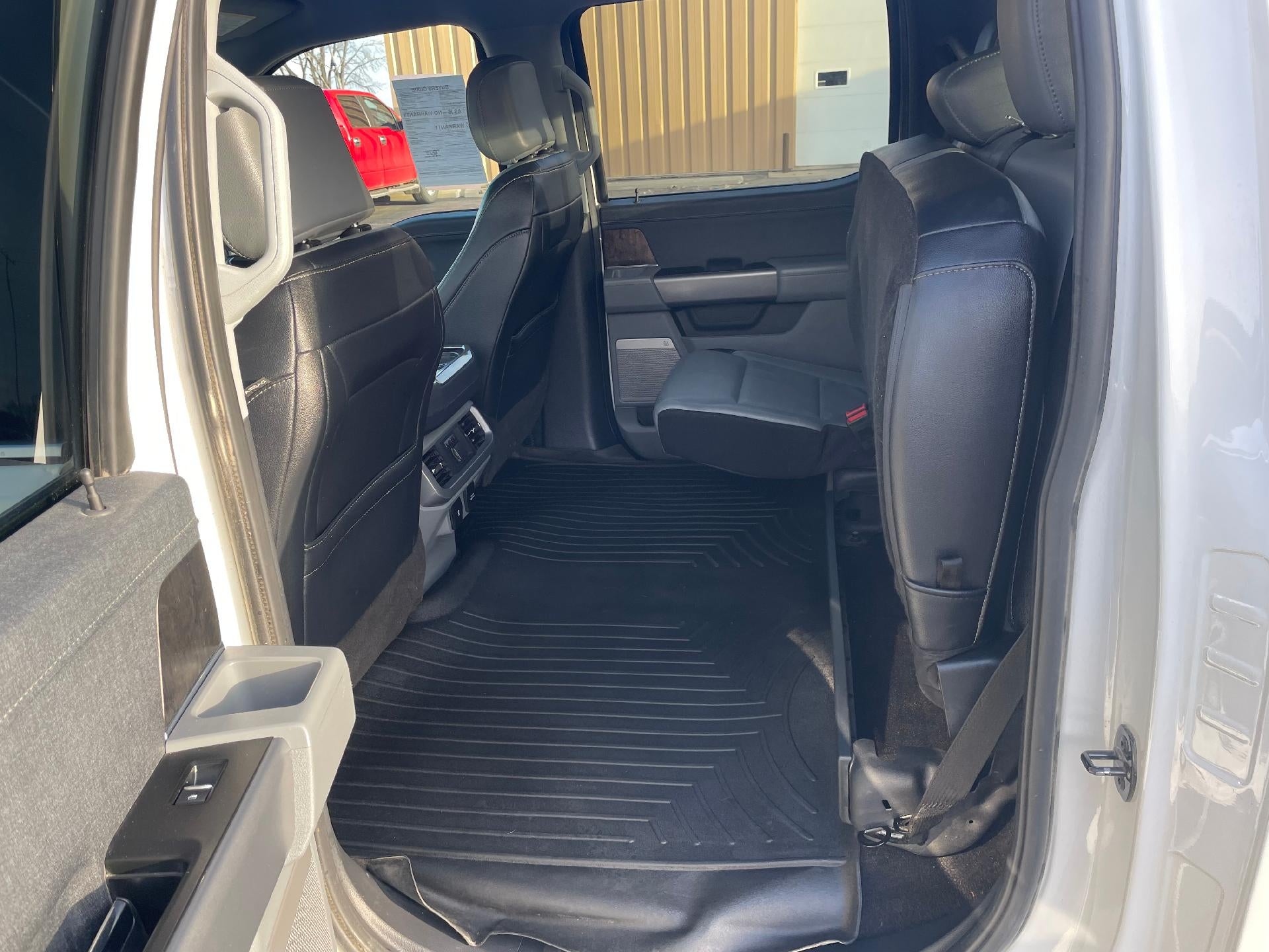 2022 Ford F-150 LARIAT 4WD SuperCrew 5.5' Box