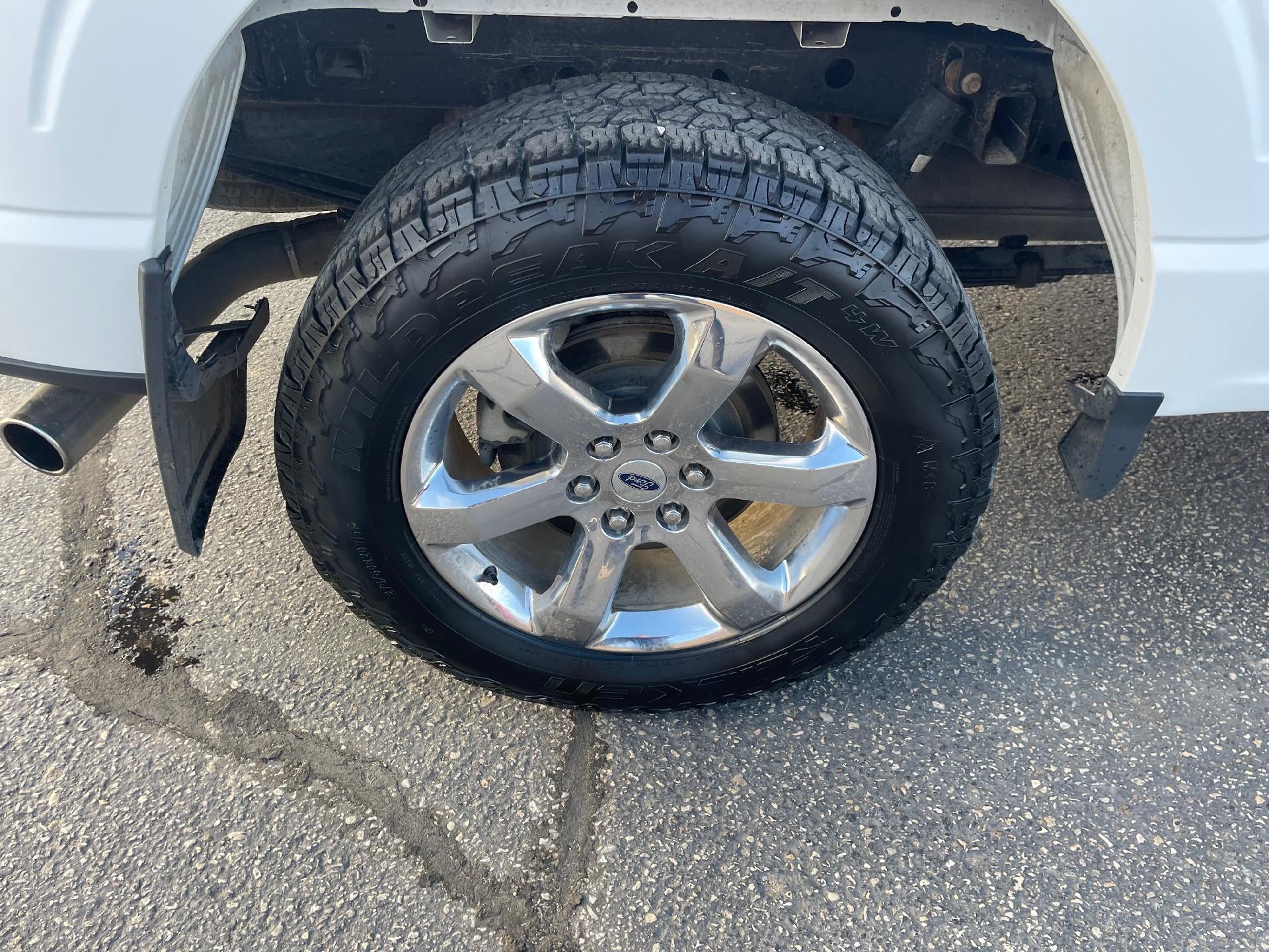 2022 Ford F-150 LARIAT 4WD SuperCrew 5.5' Box