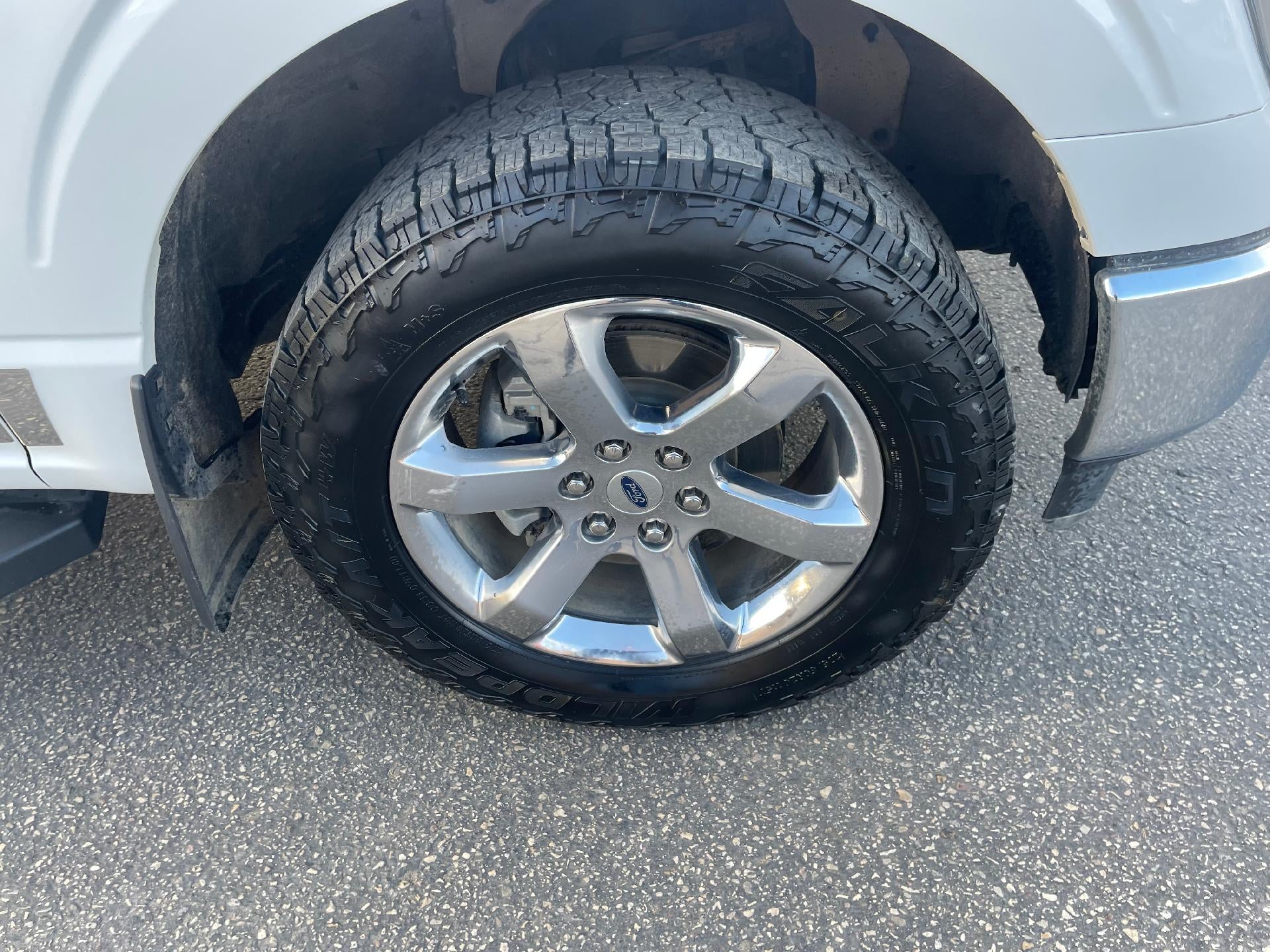 2022 Ford F-150 LARIAT 4WD SuperCrew 5.5' Box