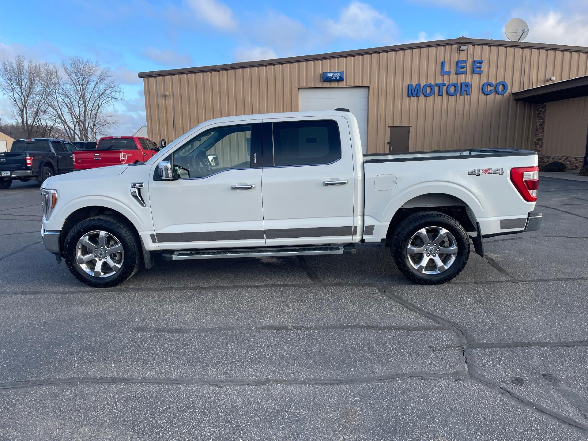 2022 Ford F-150 LARIAT 4WD SuperCrew 5.5' Box