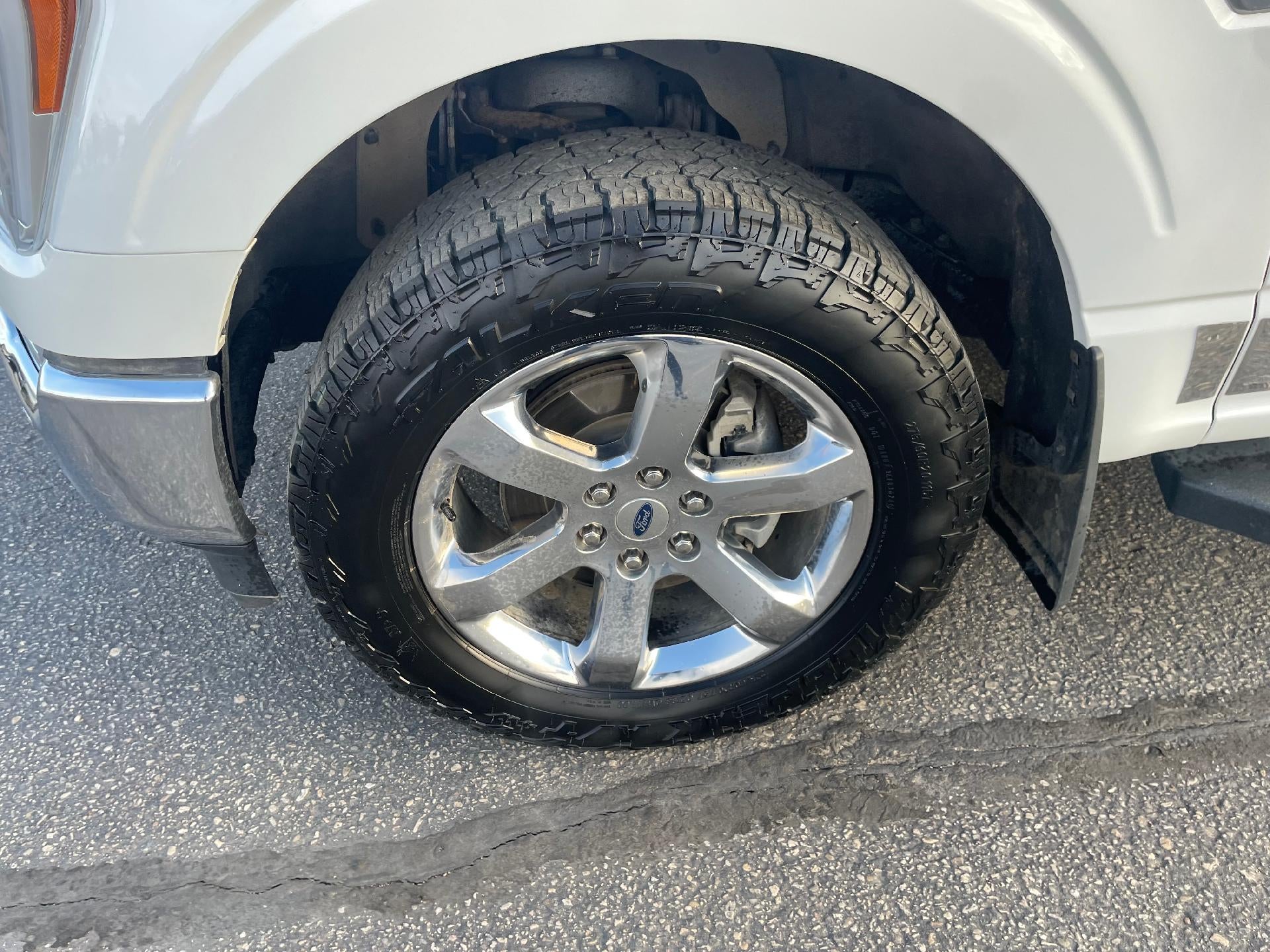 2022 Ford F-150 LARIAT 4WD SuperCrew 5.5' Box