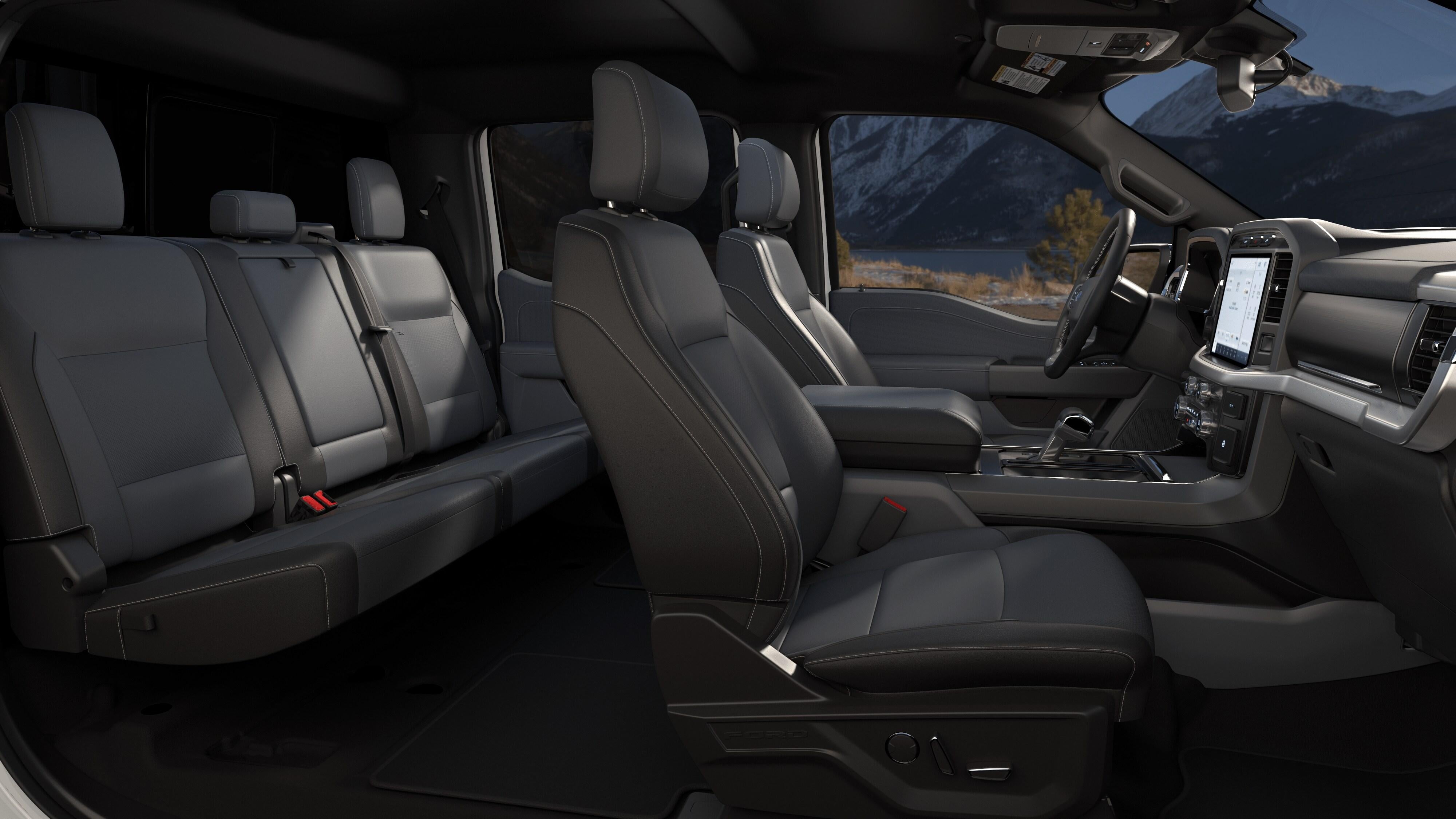 2022 Ford F-150 LARIAT 4WD SuperCrew 5.5' Box