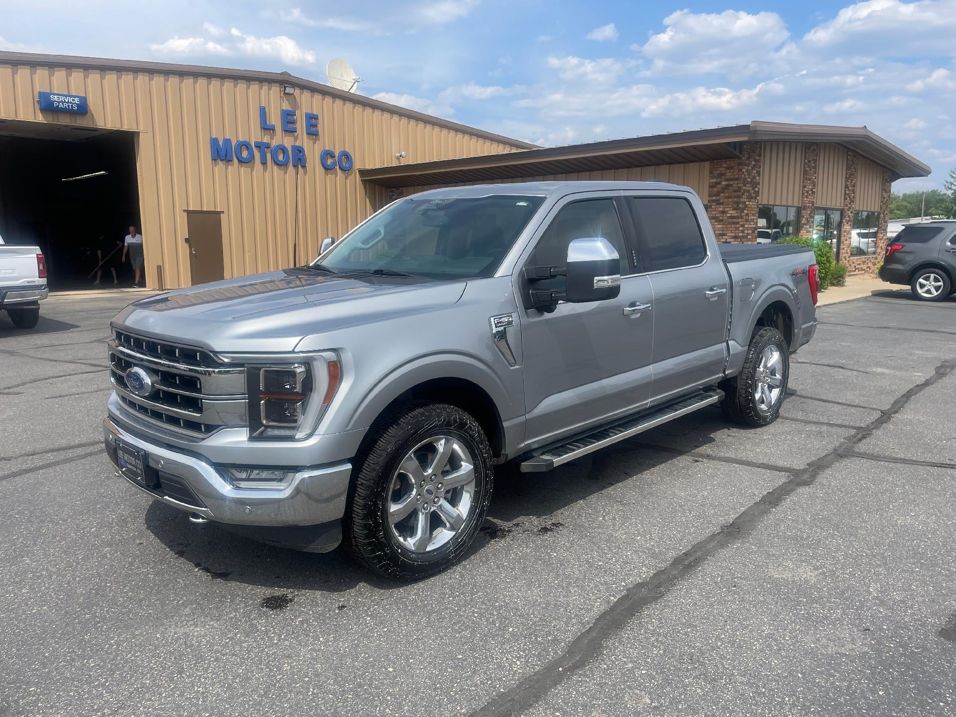 2022 Ford F-150 LARIAT 4WD SuperCrew 5.5' Box