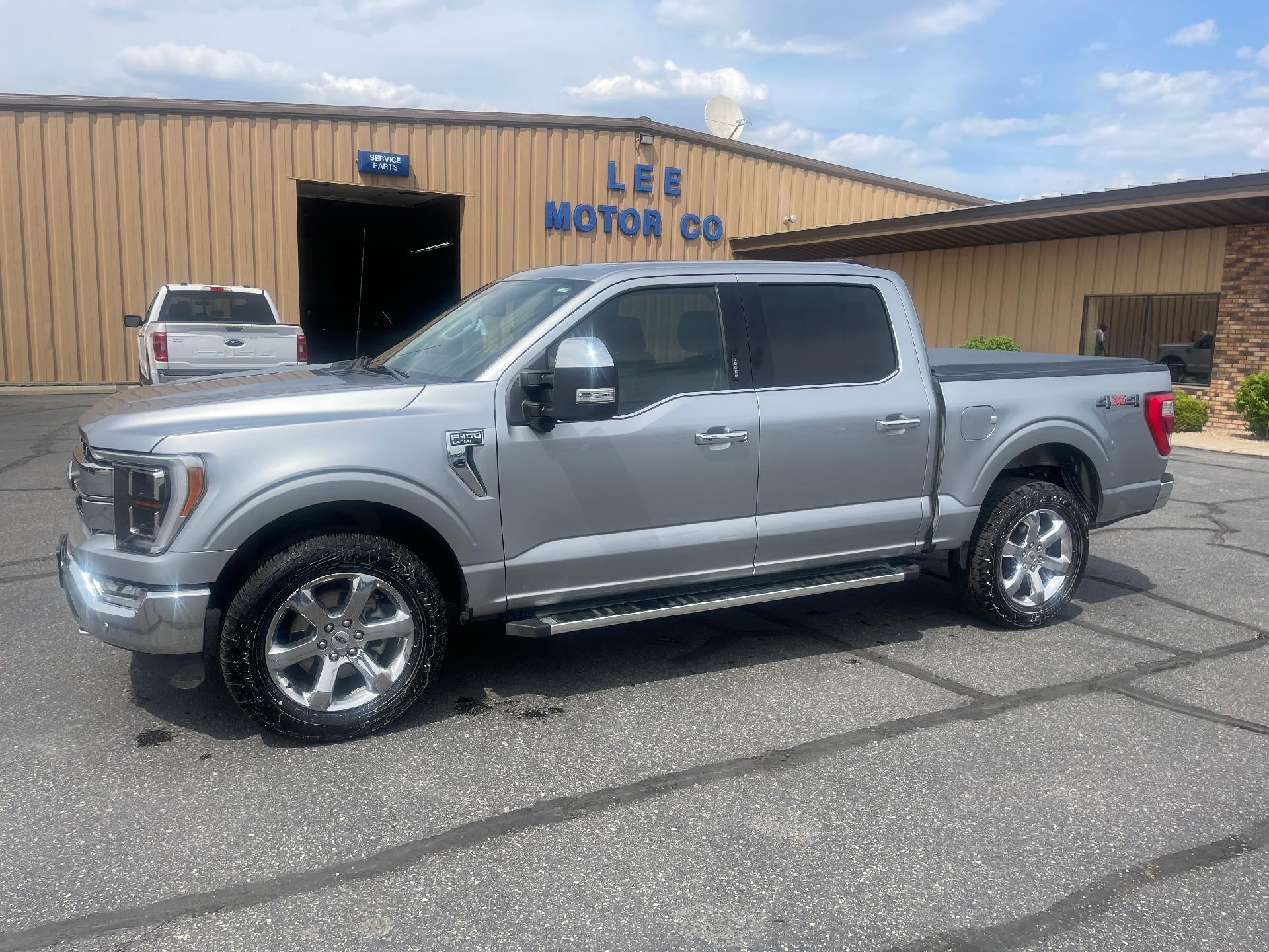2022 Ford F-150 LARIAT 4WD SuperCrew 5.5' Box