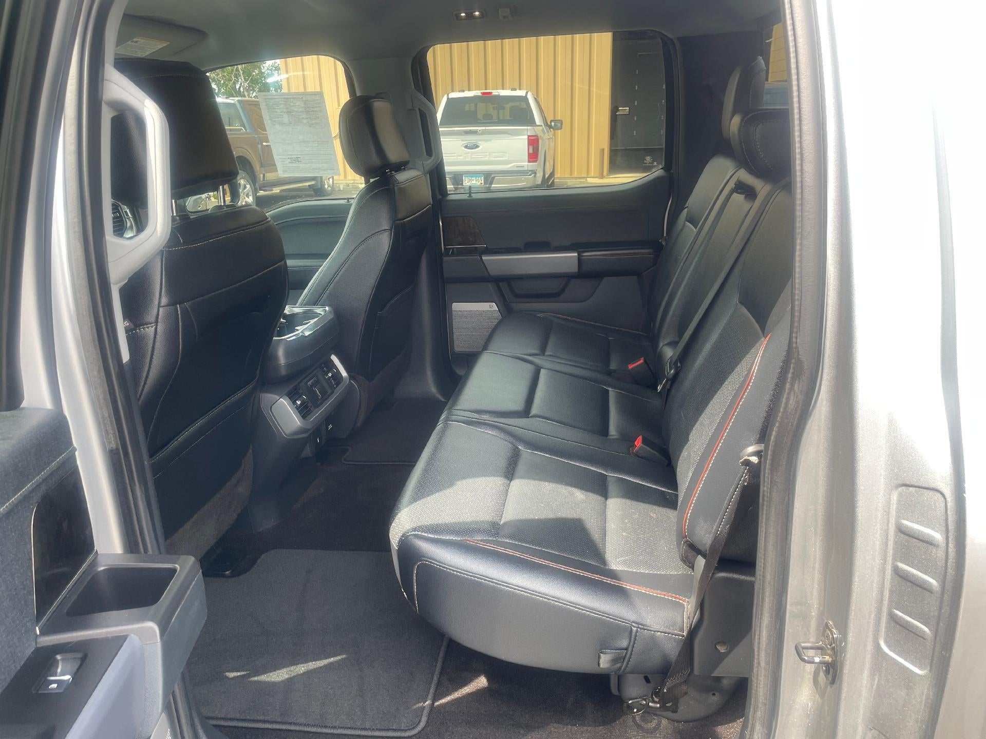 2022 Ford F-150 LARIAT 4WD SuperCrew 5.5' Box