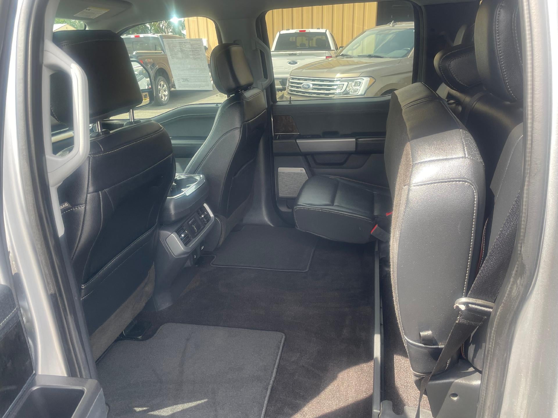 2022 Ford F-150 LARIAT 4WD SuperCrew 5.5' Box