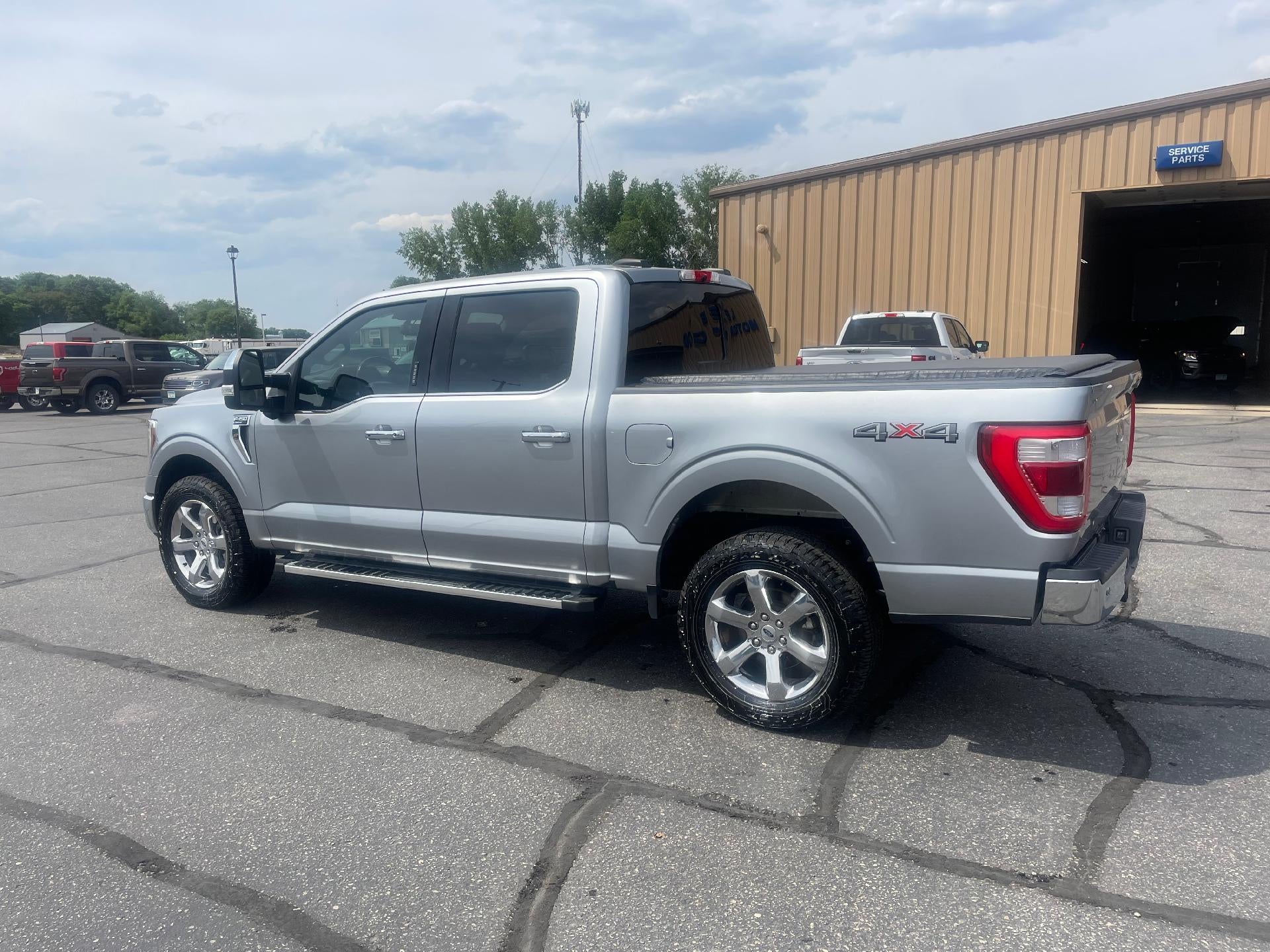 2022 Ford F-150 LARIAT 4WD SuperCrew 5.5' Box