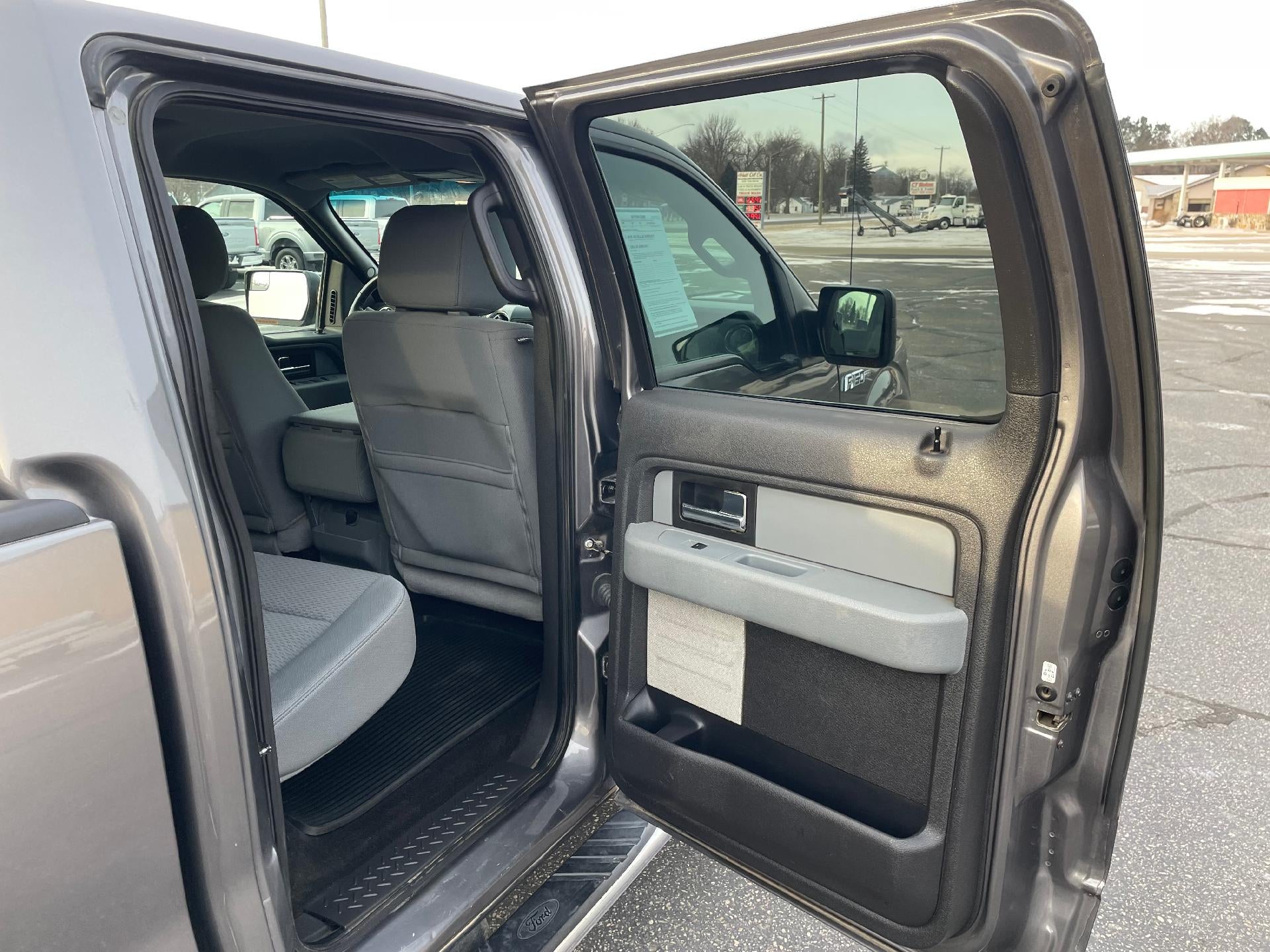 2013 Ford F-150 4WD SuperCrew 5-1/2 Ft Box XLT