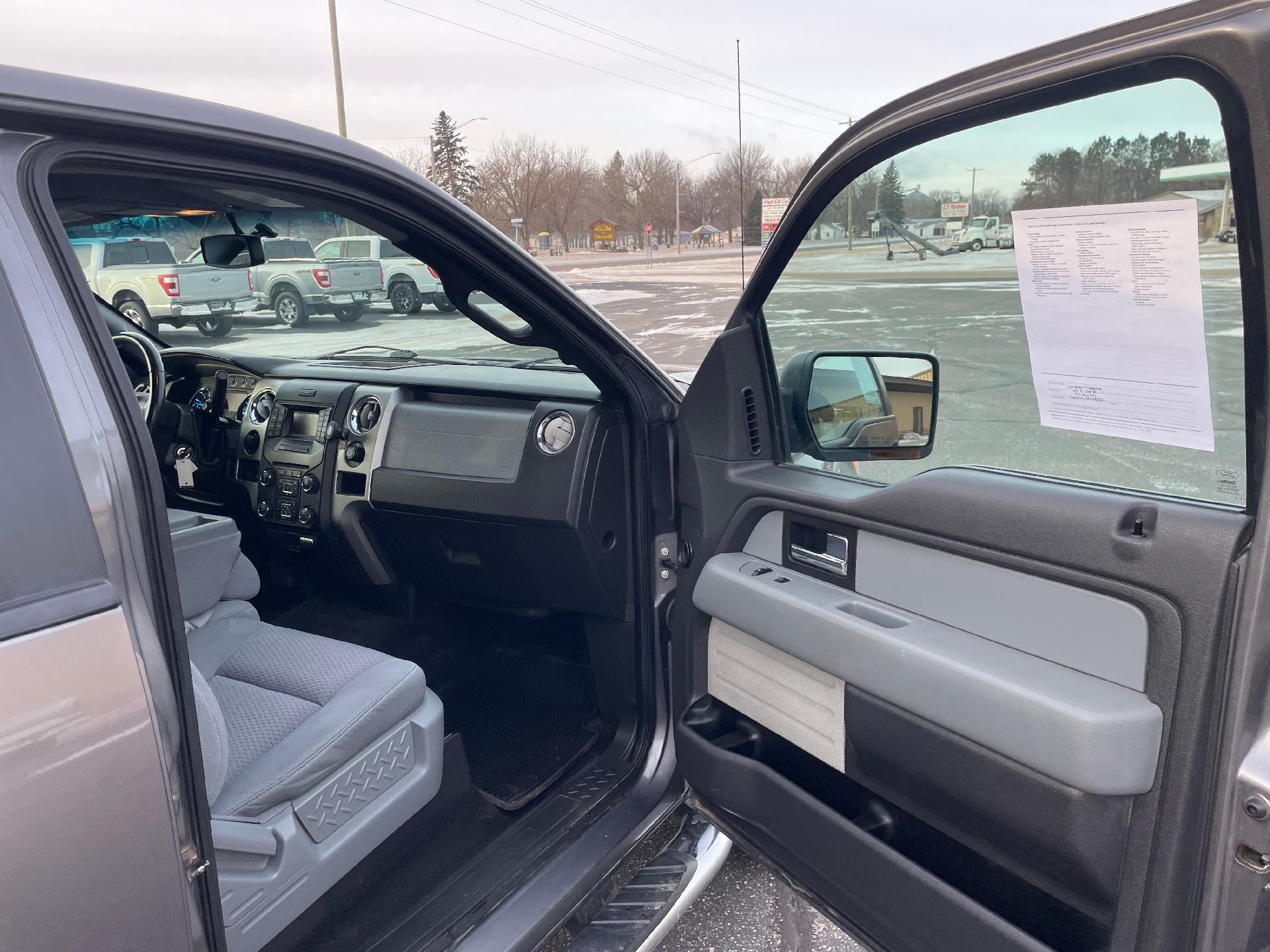 2013 Ford F-150 4WD SuperCrew 5-1/2 Ft Box XLT