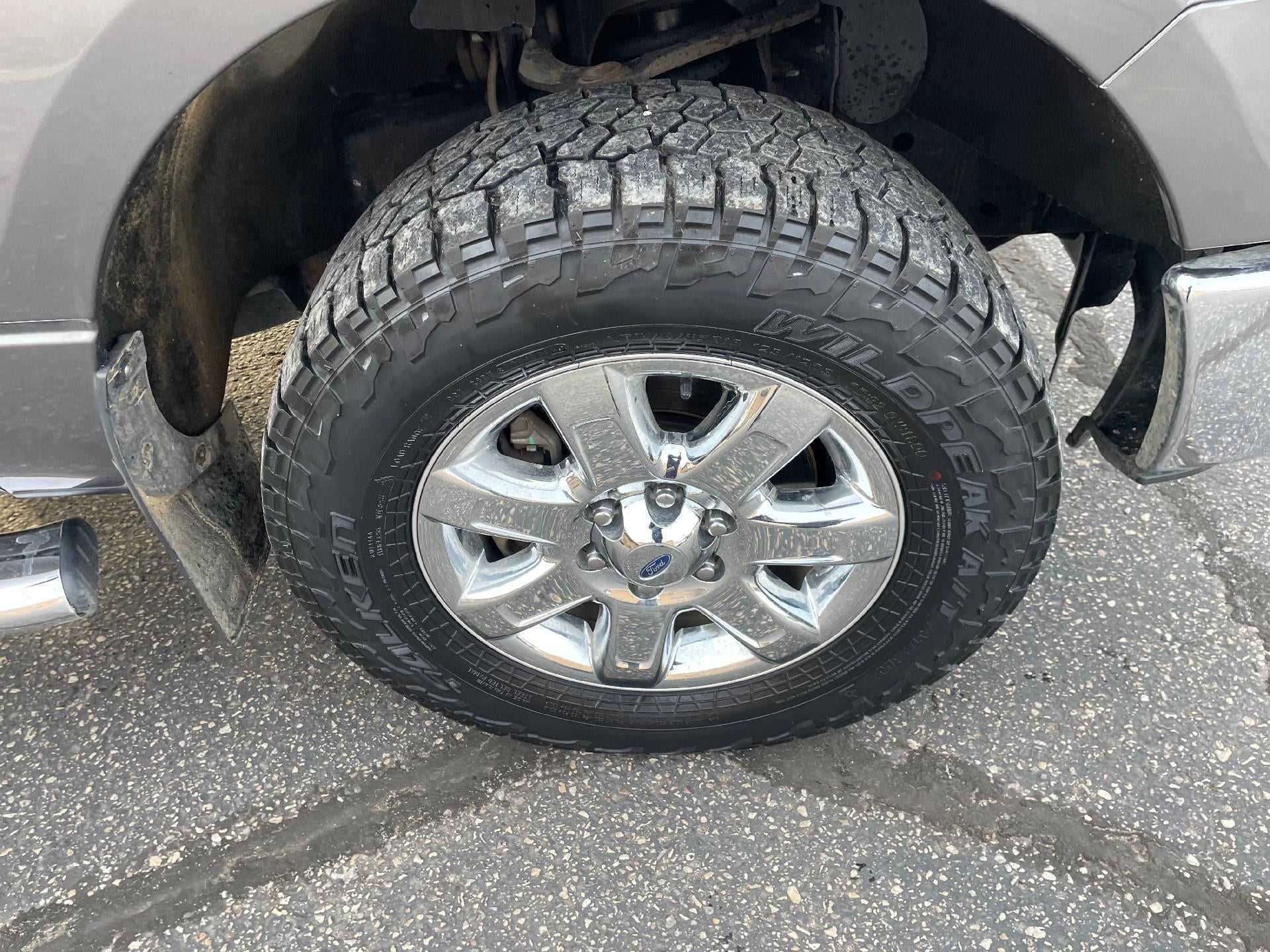 2013 Ford F-150 4WD SuperCrew 5-1/2 Ft Box XLT