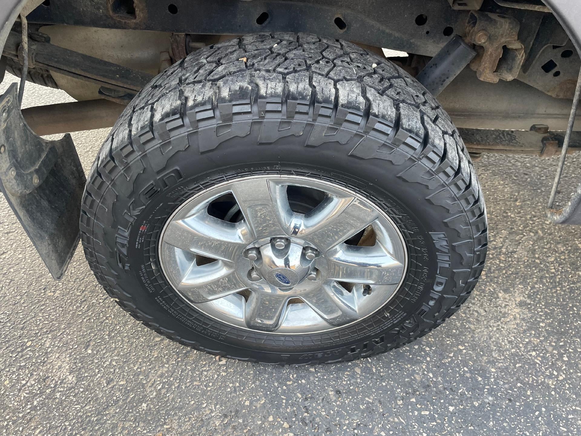 2013 Ford F-150 4WD SuperCrew 5-1/2 Ft Box XLT