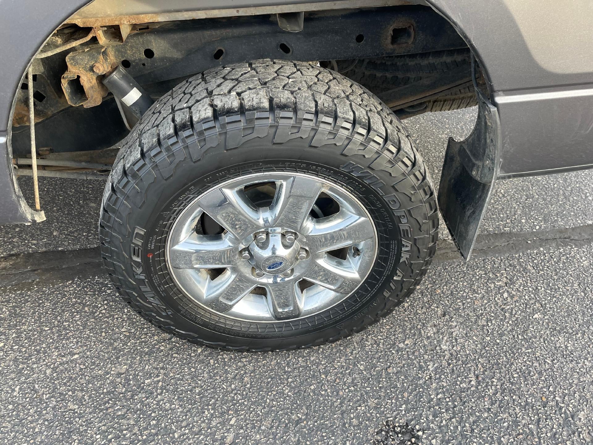 2013 Ford F-150 4WD SuperCrew 5-1/2 Ft Box XLT