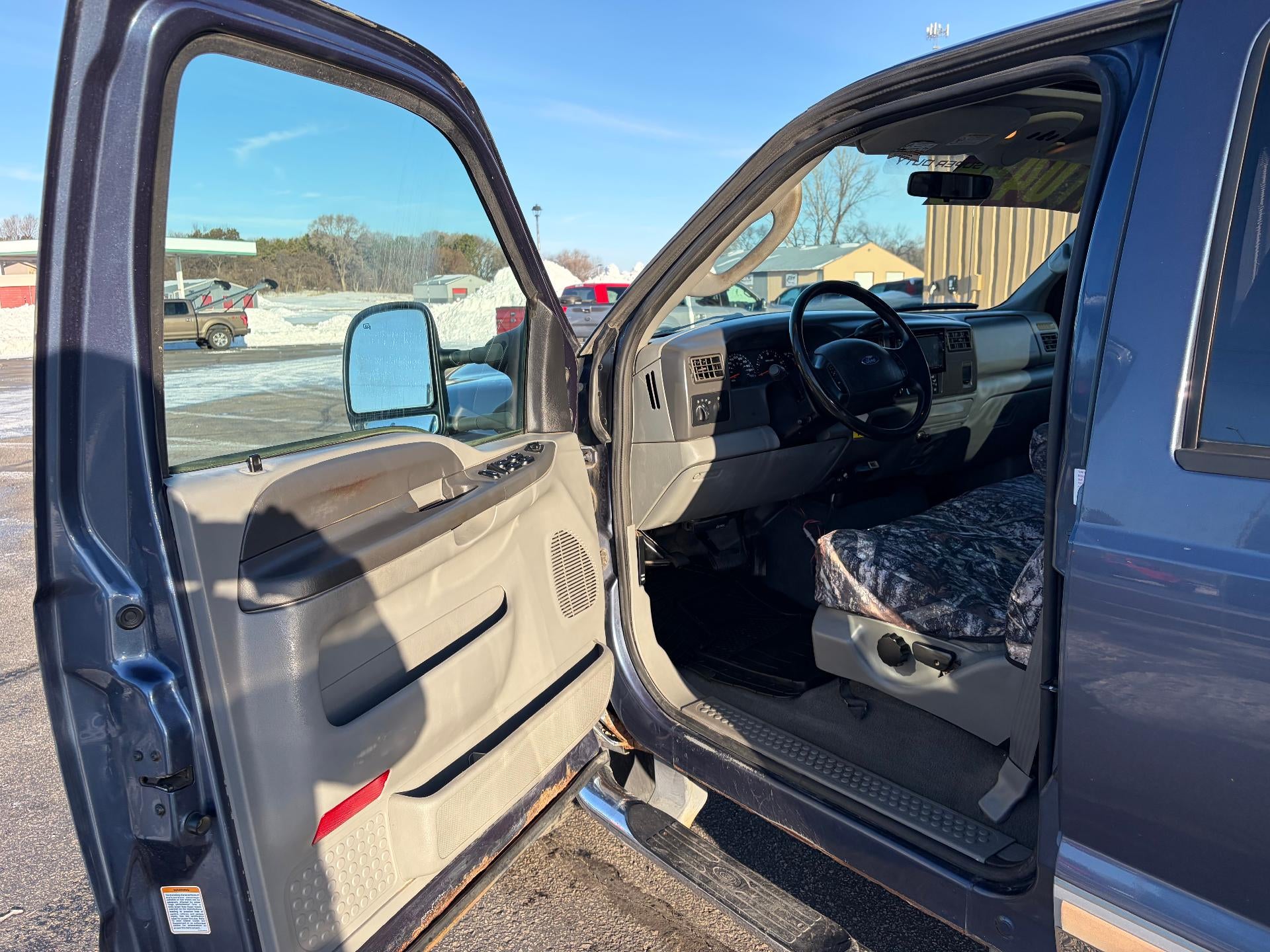 2004 Ford Super Duty F-350 SRW XLT