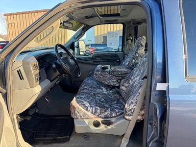 2004 Ford Super Duty F-350 SRW XLT