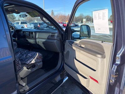 2004 Ford Super Duty F-350 SRW XLT