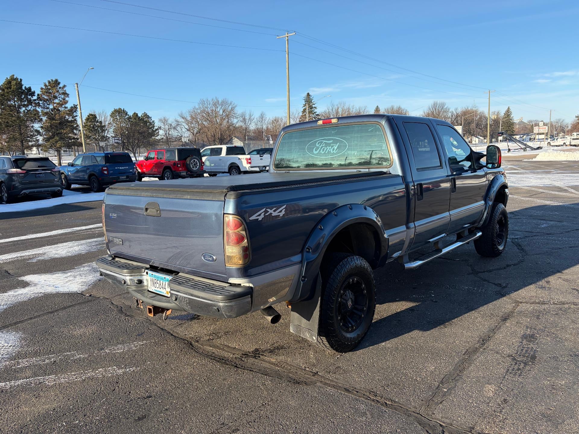 2004 Ford Super Duty F-350 SRW XLT