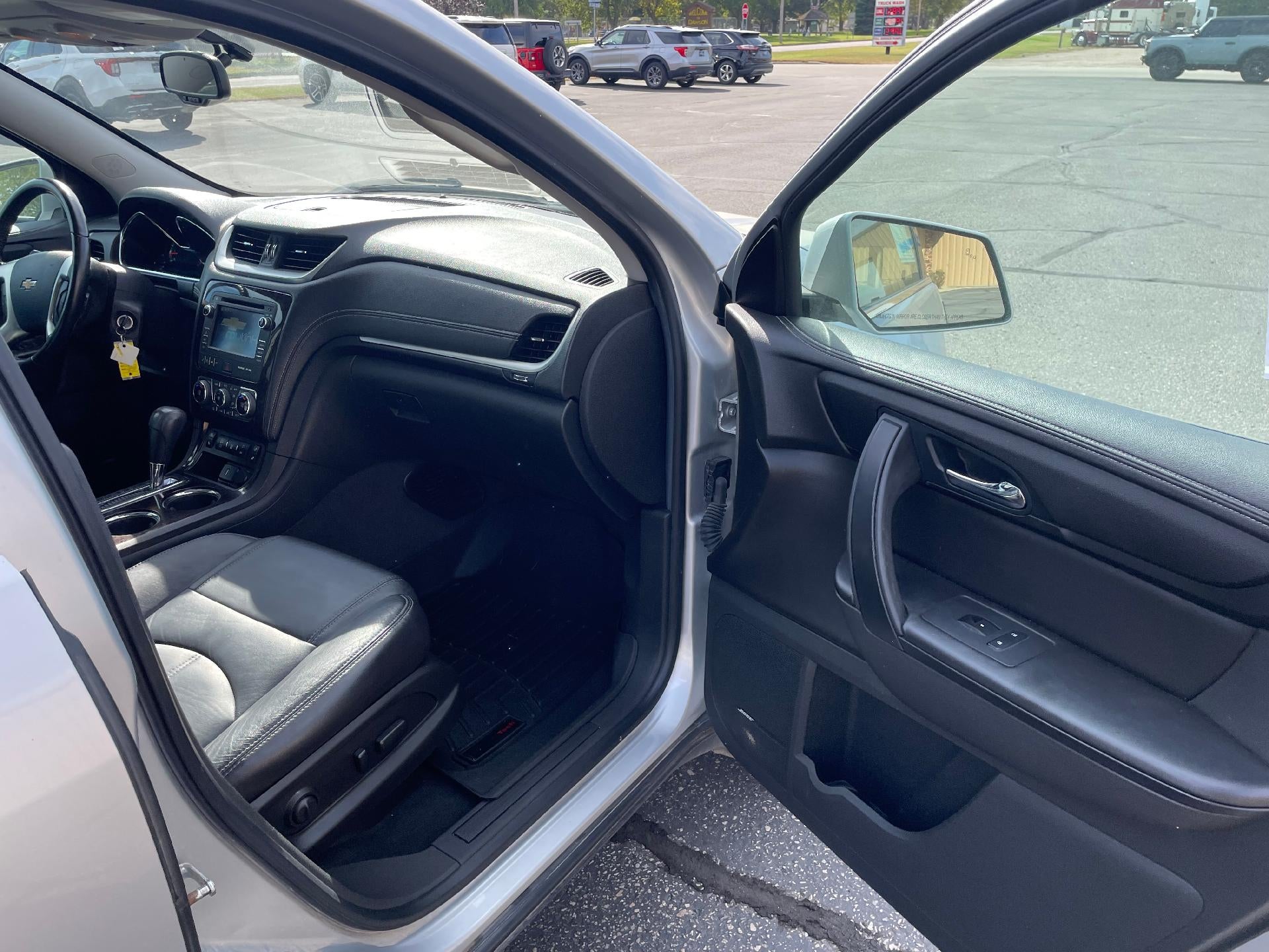 2016 Chevrolet Traverse AWD 2LT