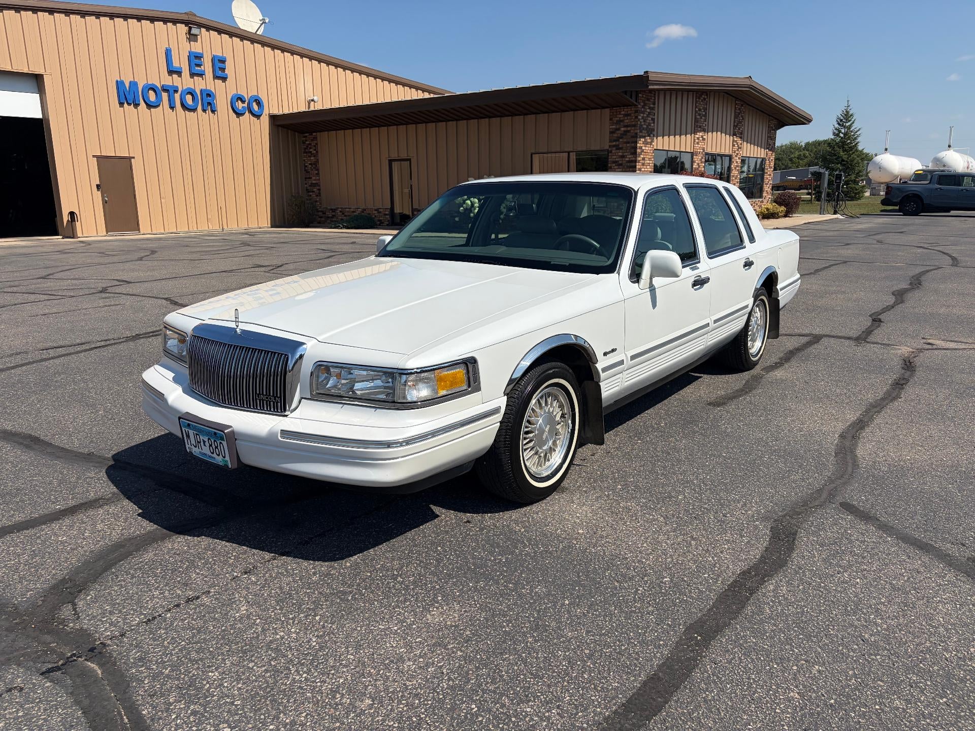 1997 Lincoln Town Car Signature