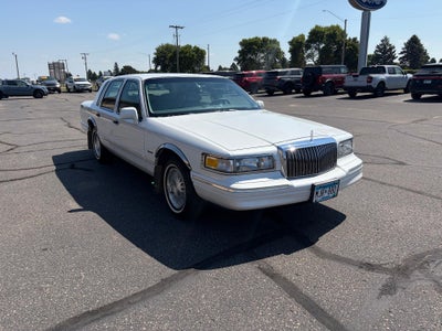 1997 Lincoln Town Car Signature