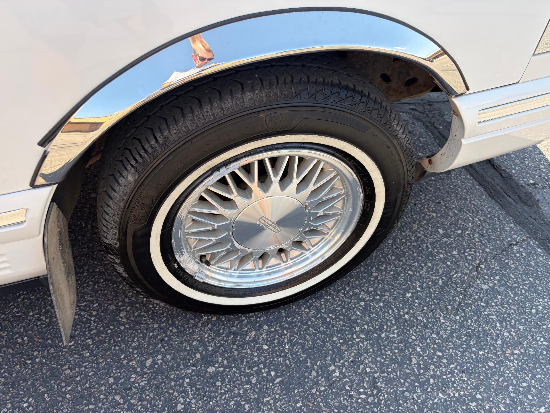 1997 Lincoln Town Car Signature