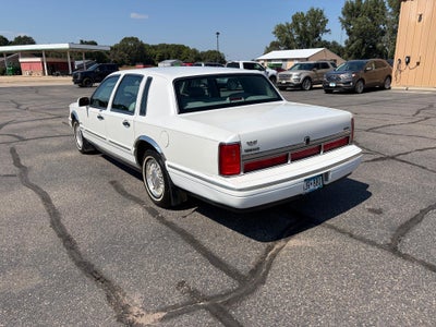 1997 Lincoln Town Car Signature