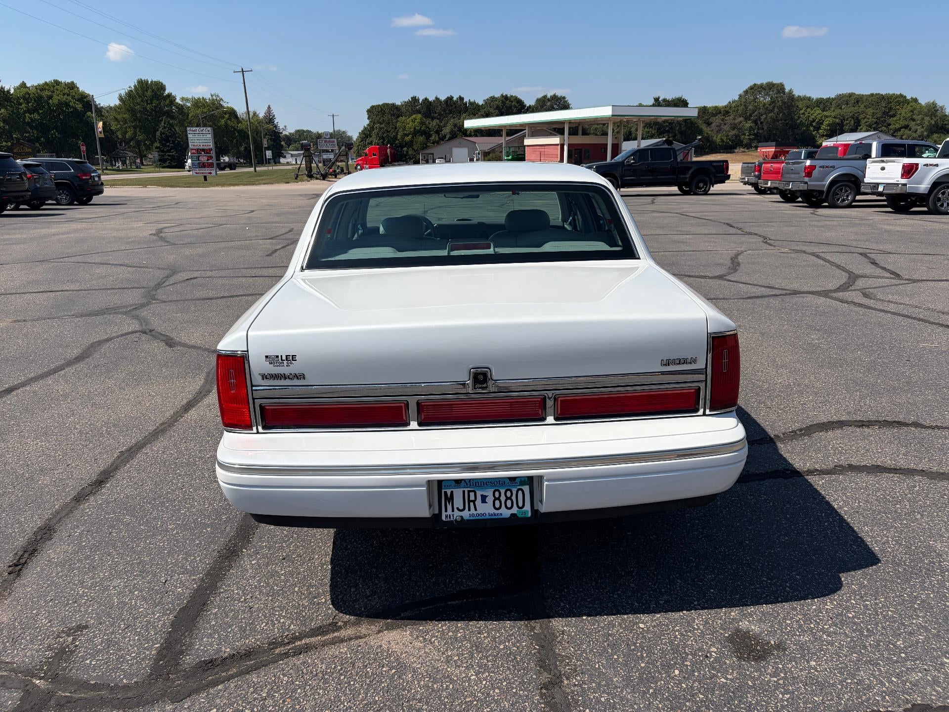1997 Lincoln Town Car Signature