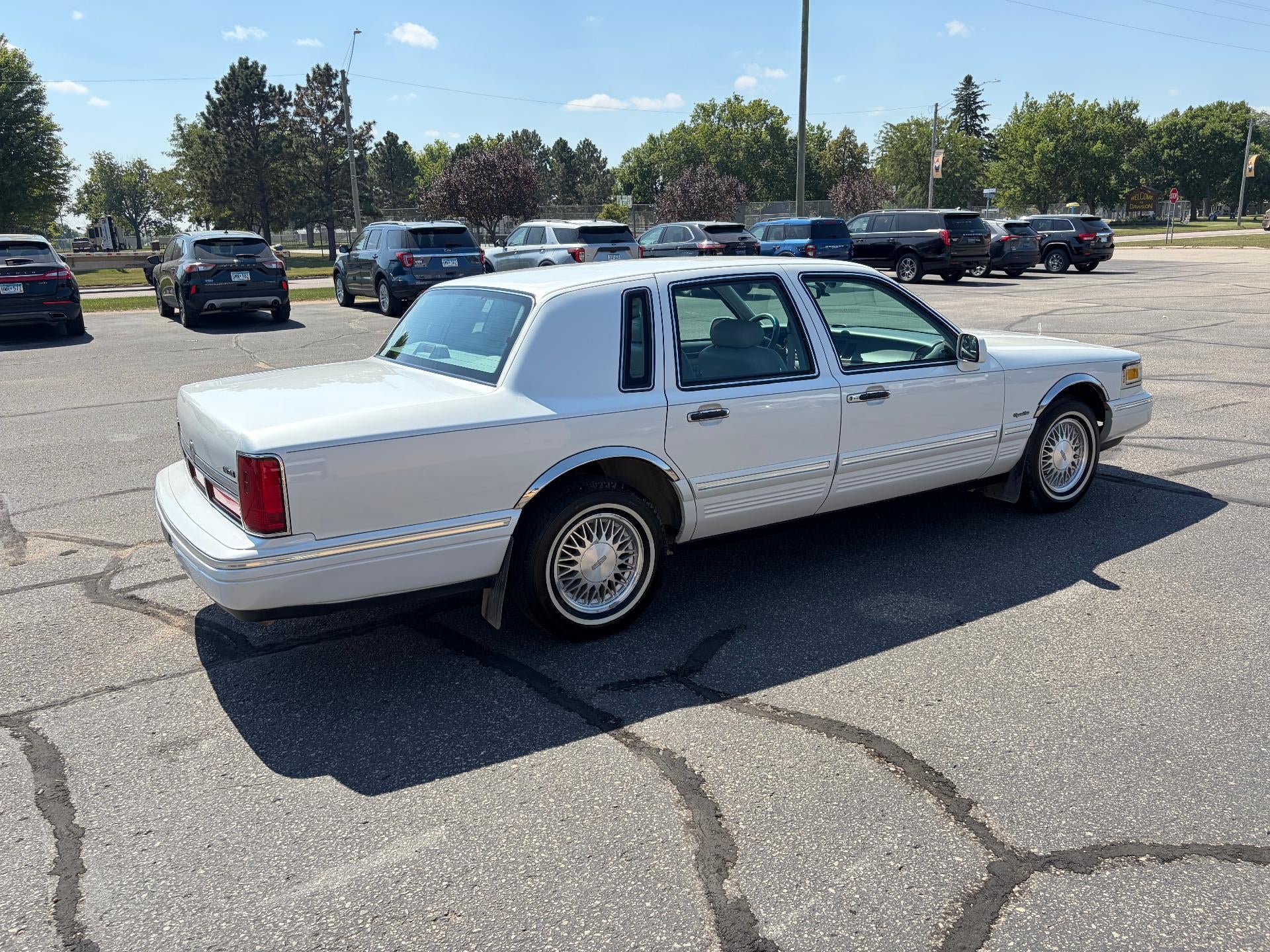 1997 Lincoln Town Car Signature