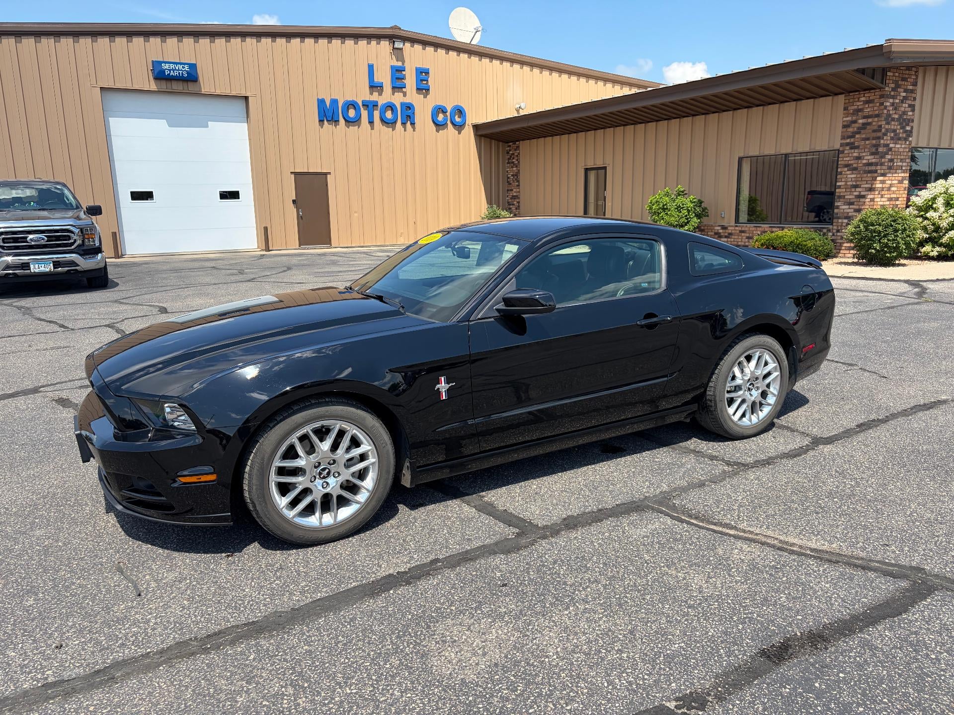 2014 Ford Mustang 2dr Cpe V6 Premium