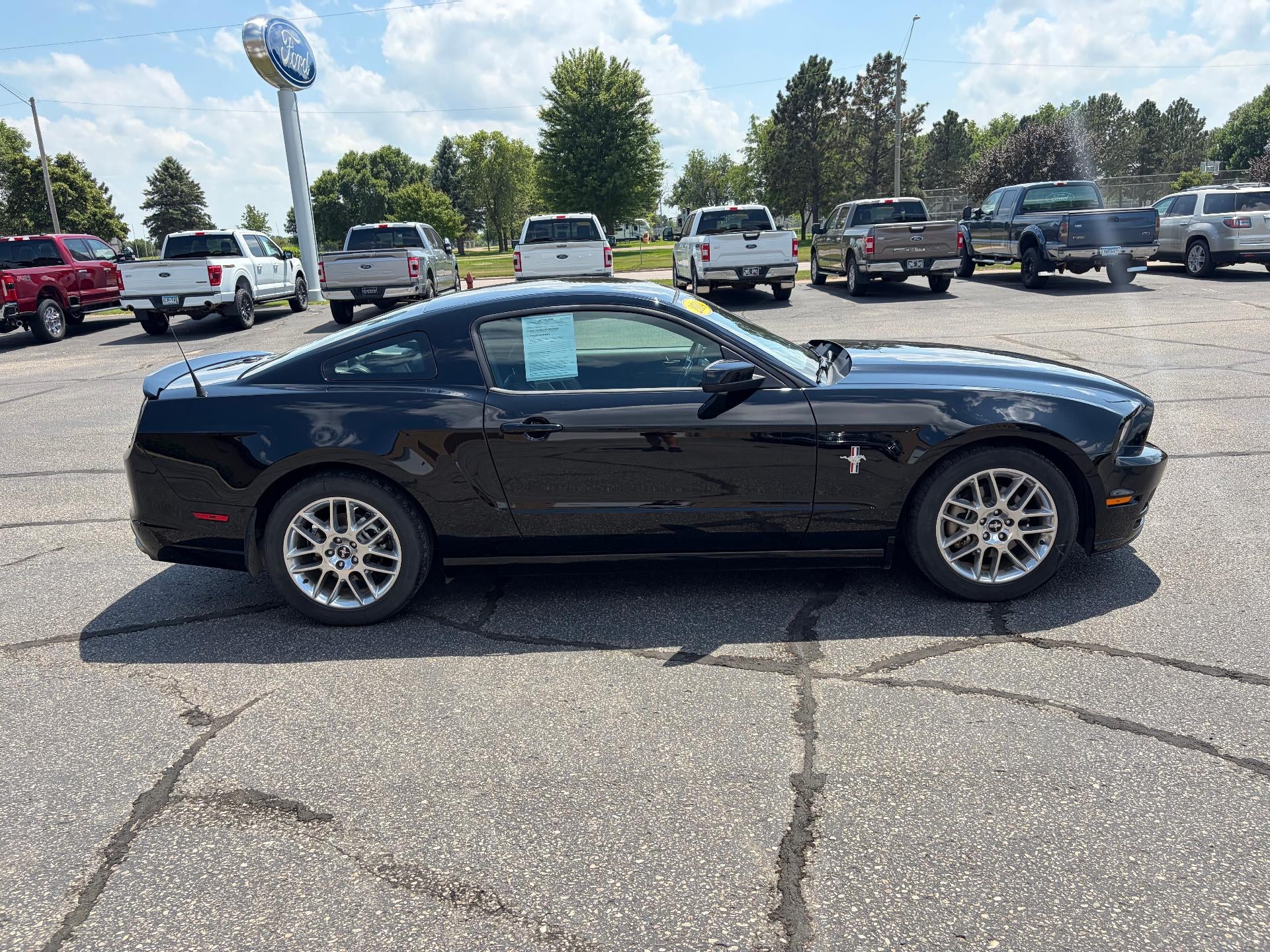 2014 Ford Mustang 2dr Cpe V6 Premium