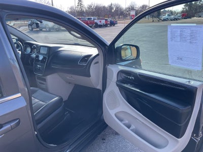 2016 Chrysler Town & Country 4dr Wgn Touring