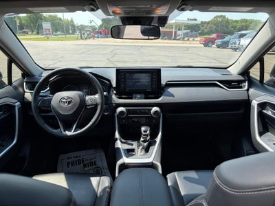 2020 Toyota RAV4 XLE Premium AWD (Natl)