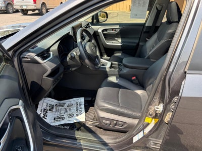 2020 Toyota RAV4 XLE Premium AWD (Natl)