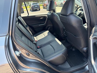 2020 Toyota RAV4 XLE Premium AWD (Natl)