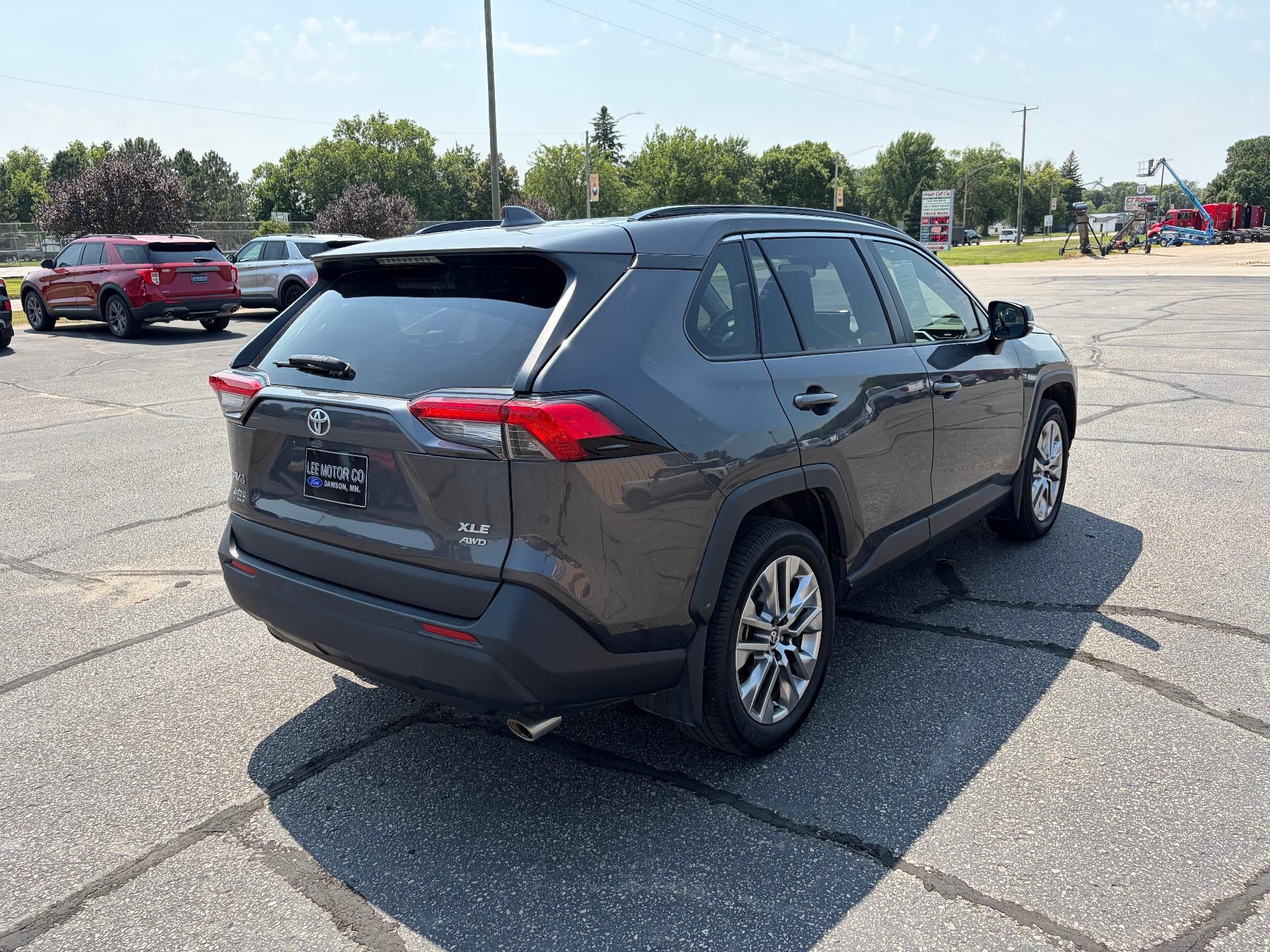 2020 Toyota RAV4 XLE Premium AWD (Natl)